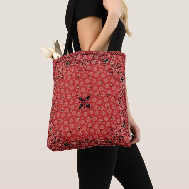Western Paisley Red Bandana Print Cowgirl Tygkasse (Närbild)