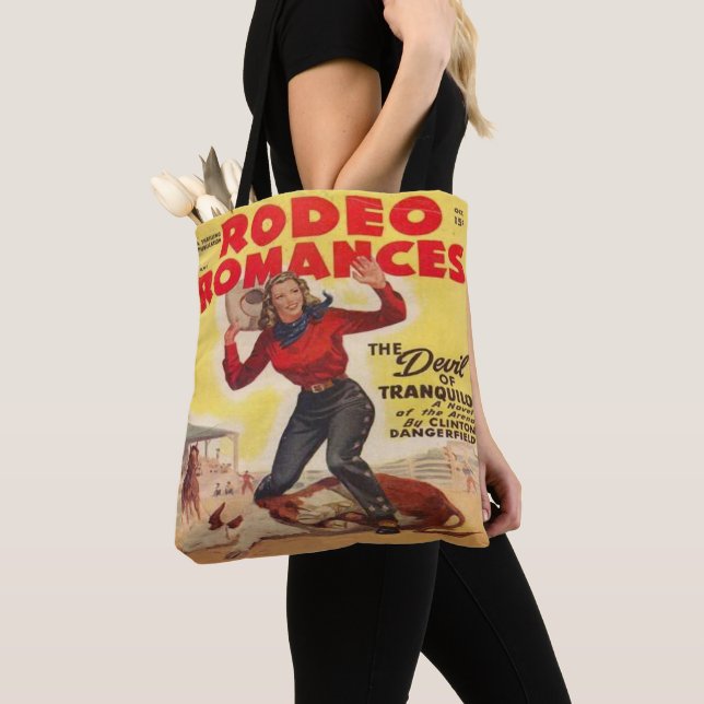 Western Rodeo Cowgirl Tying Calf Rodeo Romantik Tygkasse (Närbild)