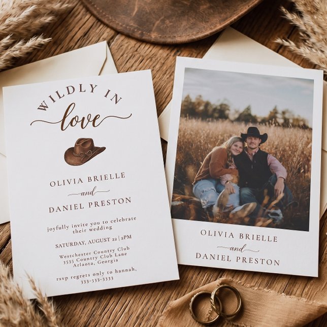 Western Wildly in Love Hatt Minimalist Bröllop Inbjudningar (Skapare uppladdad)
