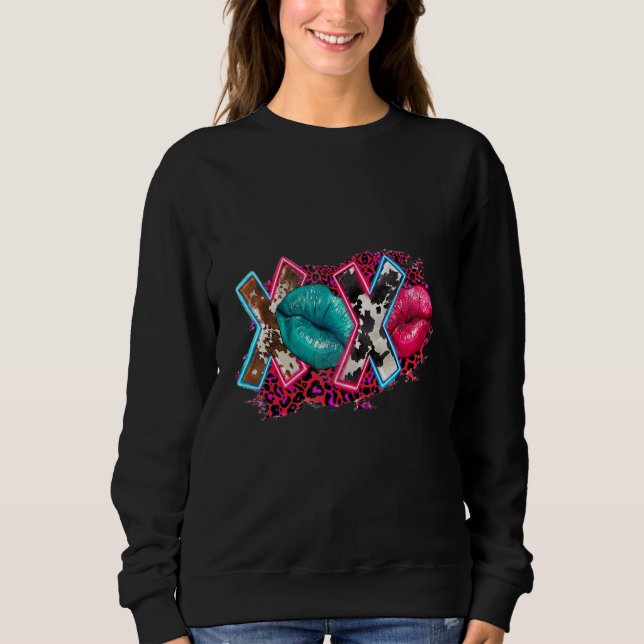 Western Xoxo Lip Cowhide Leopard Valentine's Day T Shirt (Framsida)