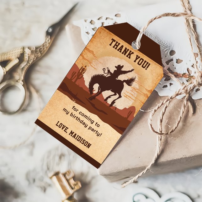 Westerna CowboyFödelsedagsfest Gift-Märkre Presentetikett (Skapare uppladdad)