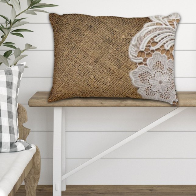 westerna land-burk och snöre prydnadskudde (bohemian rustic western country burlap and lace decorative pillow)