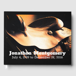 Westernt sadelnos och kommunens böneminne gästböcker