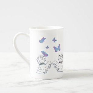 Westies och fjärilar benporslin mugg