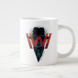 Westworld | Logotypen i svart grafik Jumbo Mugg<br><div class="desc">Kolla här porträtt om mannen i Svarta,  med västerländska logotypen överlagrad i rött.</div>