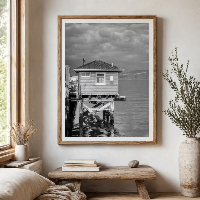 Wharf Building Over Water Coastal Landscape Poster (Skapare uppladdad)