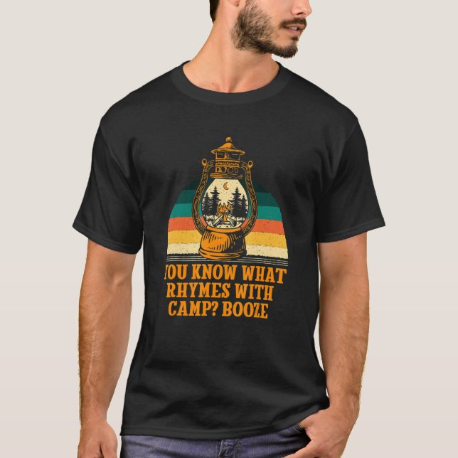 What Rhymes with Camp Beer  Camping Drinker Camper T Shirt (Framsida)