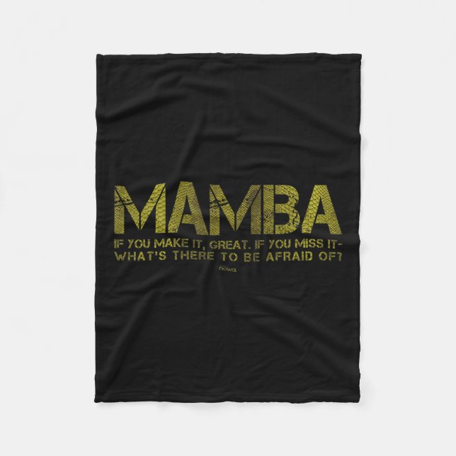 What's There To Be Afraid Of_ Basketball Court Mot Fleecefilt (Framsidan)