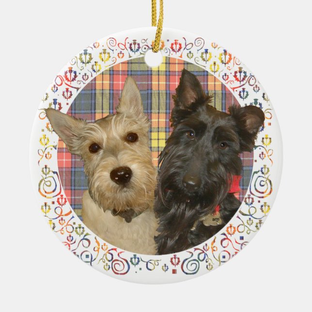 Wheaten & Black Scotties på Tartan Julgransprydnad Keramik (Framsidan)