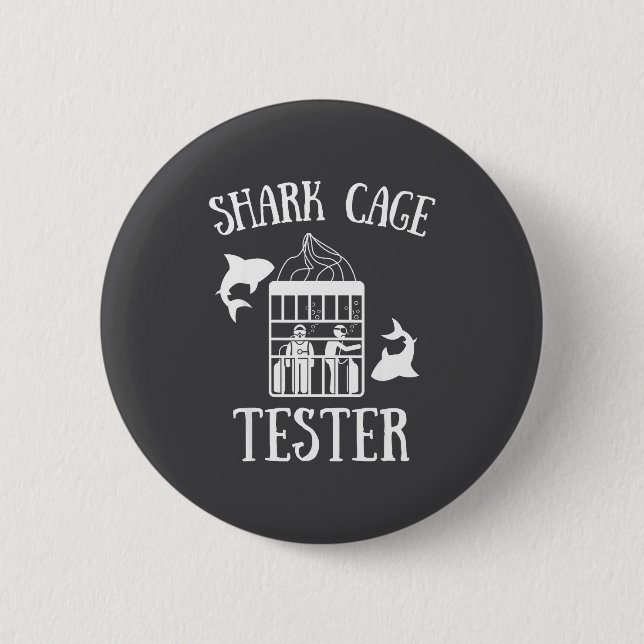 Wheelchair Handicap Humor Handicapped Shark Cage T Knapp (Framsida)