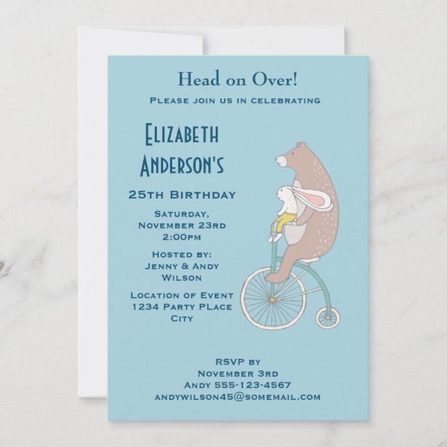 Whimissisk Bunny och Bear Riding a Bike Birthday Inbjudningar (Framsida)