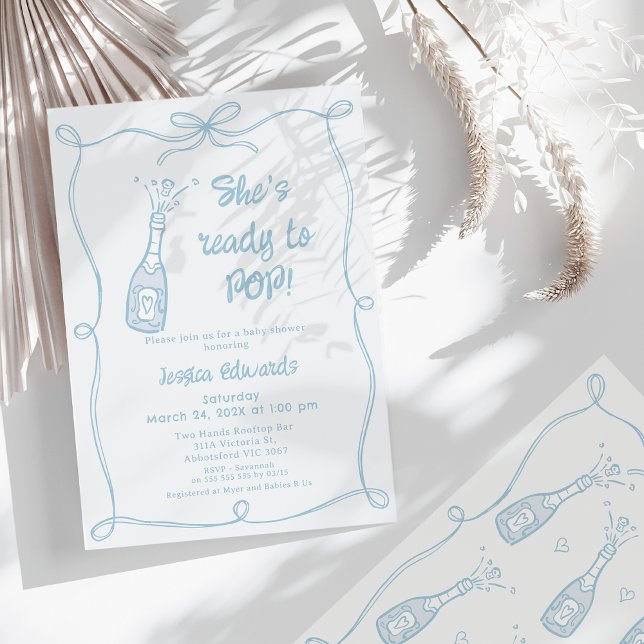 Whimissiskt blått Hand plockade-Redo till barnskor Inbjudningar (Whimsical She's Ready To Pop Baby Shower Invitation for Boy Bow Frame Popping Champagne Bottle )