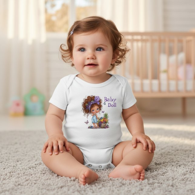 Whimsical Baby Docka   T Shirt (Skapare uppladdad)