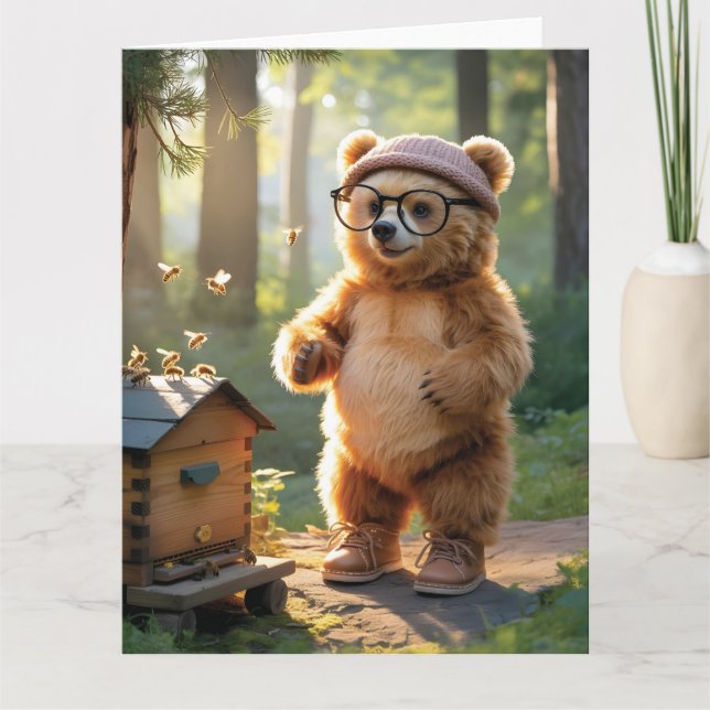 Whimsical Bear Bjödgare i en solig skog Kort (Framsida)