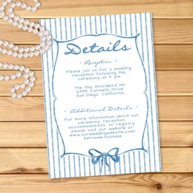 Whimsical Blå Akvarellbåge Rand Bröllop Tilläggskort (Whimsical Blue Watercolor Bow Stripe Wedding Enclosure Card)