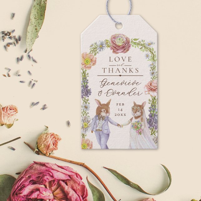 Whimsical Boho Bunny Rabbit Kärlek Blommigt Bröllo Presentetikett (Illustrated bunny rabbit themed wedding tags with watercolor flowers)