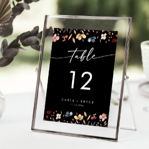 Whimsical Boho Vildblomma Bröllopsbord Nummer Inbjudningar