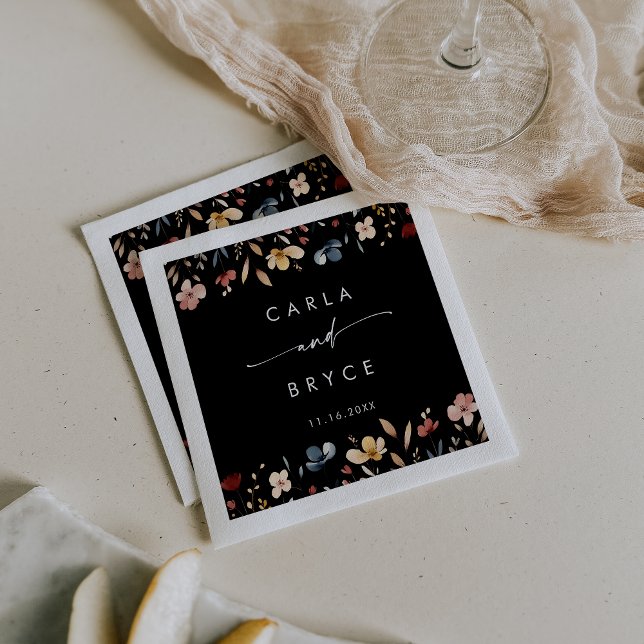 Whimsical Boho Wildflower Monogram Wedding Napkins Pappersservett (Skapare uppladdad)