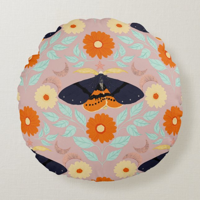 Whimsical Botanisk Mothsamlings | Mysig Konst Rund Kudde (Framsidan)
