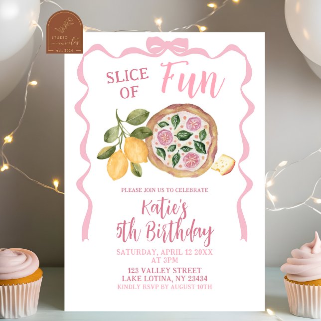 Whimsical Bow Pizza Girl Birthday Party Invitation Inbjudningar (Skapare uppladdad)
