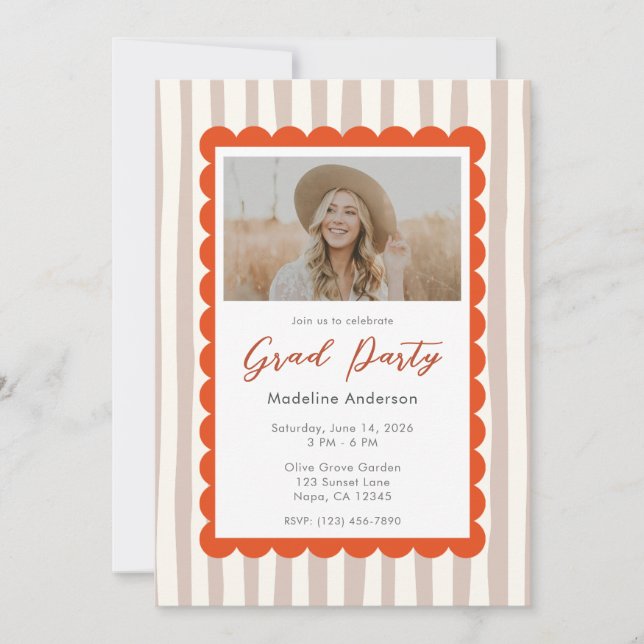 Whimsical Brown Stripes Graduation Party Photo Inbjudningar (Framsida)