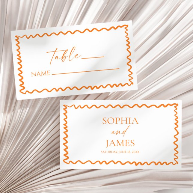 Whimsical Citrus Orange Wavy Border Wedding Placeringskort (Skapare uppladdad)
