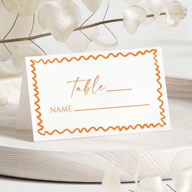 Whimsical Citrus Orange Wavy Border Wedding Placeringskort (Skapare uppladdad)