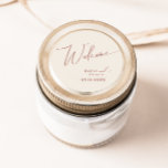 Whimsical Desert | Beige Bröllop Välkommen Runt Klistermärke<br><div class="desc">Den här vismatiska öknen | Beige bröllop välkomna klassiska runda klistermärken är perfekt för din enkla, rustiska westerna beige och terracotta-jordtoner bröllop. Den neutralt örhänta paletten Bho färg är vintage sydväst med ett modernt reflexkänsla. Skriptet är en känslig, minimalistisk, handskriven kalligrafi som är ganska elegant och romantisk. Produkten är redigerbar...</div>