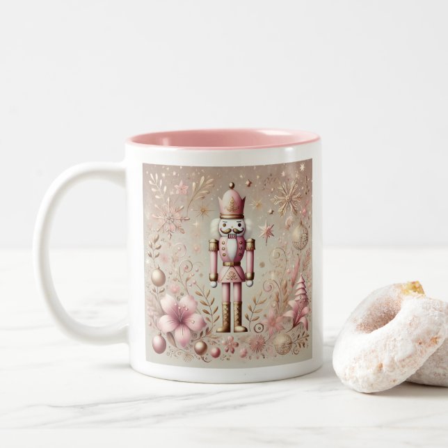 Whimsical Elegant Pink and Gold Pastel Nutcracker  Två-Tonad Mugg (Med munk)