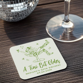 Whimsical En Tini Bit Äldre Grön Födelsedagsfest Underlägg Papper Kvadrat