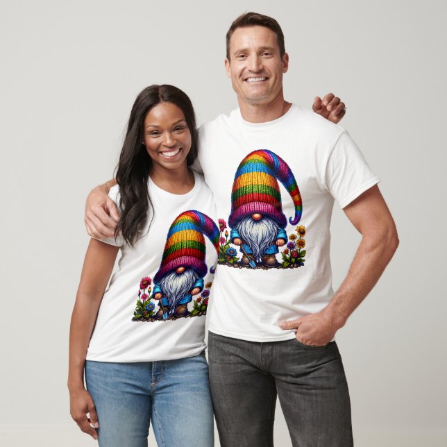 Whimsical Garden Gnome med Flowers T Shirt (Unisex)