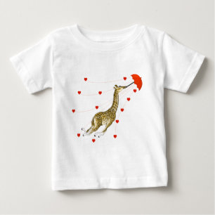 Whimsical Giraffe Röda Hjärtan T-shirts