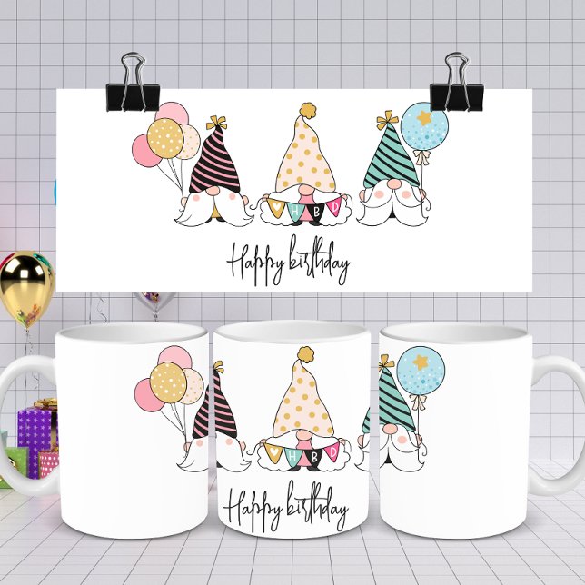 Whimsical Gnome Trio Grattis på födelsedagen Kaffemugg (Skapare uppladdad)