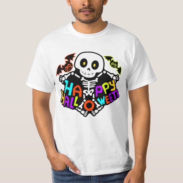 Whimsical Halloween-skelett och fladdermusdesign T Shirt (Framsida)