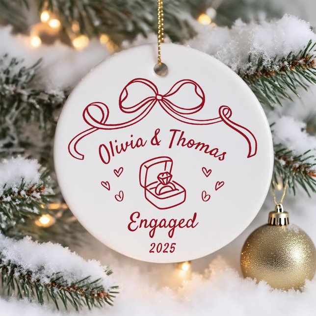 Whimsical Hand Drawn Christmas Engaged Julgransprydnad Keramik (Skapare uppladdad)