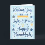 Whimsical Hanukkah Light and Peace Helgkort<br><div class="desc">Ett judiskt Hanukkah-temakort med menorah,  David och Driedel-stjärnan. Texten lyder Wishing You Light & Peace Lycklig Hanukkah. Bakgrunden är en ljusblå vattenfärg som tvättar. Anpassa insidan med ditt eget meddelande och/eller företagets logotyp.</div>