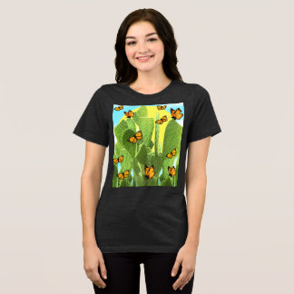 Whimsical Kaktus Och Fjärilar T Shirt