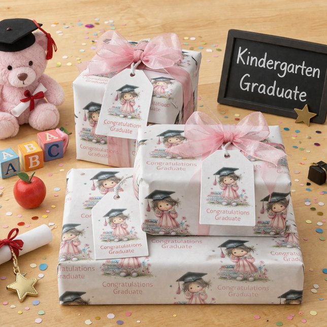 Whimsical Kindergarten Graduation Celebration  Presentetikett (Skapare uppladdad)