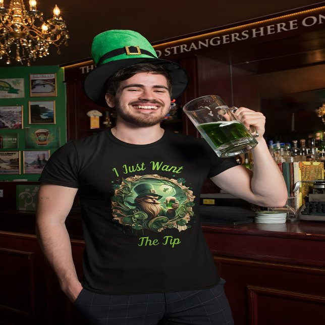 Whimsical Leprechaun Savoring a Pint T Shirt (Skapare uppladdad)