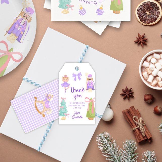 Whimsical lila nötknäppare födelsedagspresent tag presentetikett (Skapare uppladdad)
