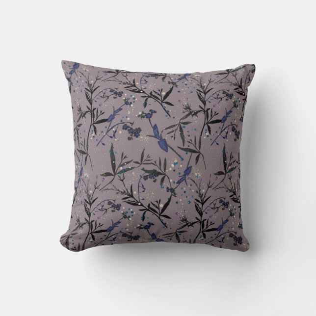 Whimsical Mauve Garden Accent  Kudde (Framsida)