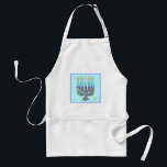 Whimsical Menorah Trasa Förkläde<br><div class="desc">Den här Whimsical Menorah Trasa Vuxen Apron är perfekt för alla era Hanukkah-sammankomster och festligheter. Matchning av pappra servetter,  pappra underlägg,  underlägg av glas och pappra presentmärkre finns också i den här designen.</div>