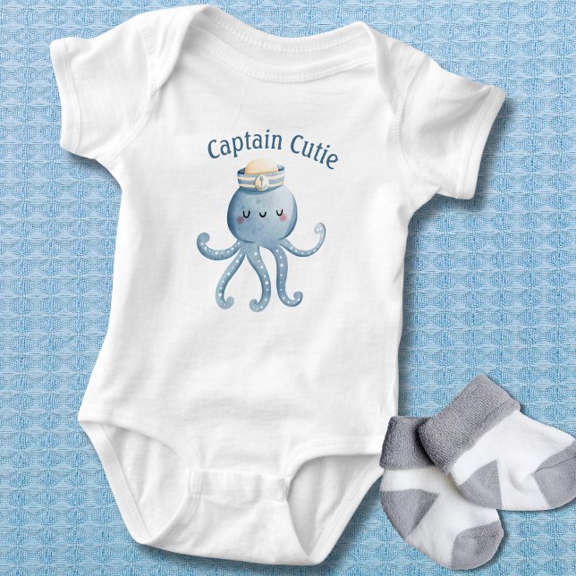 Whimsical Octopus Kapten Cutie T Shirt (Skapare uppladdad)