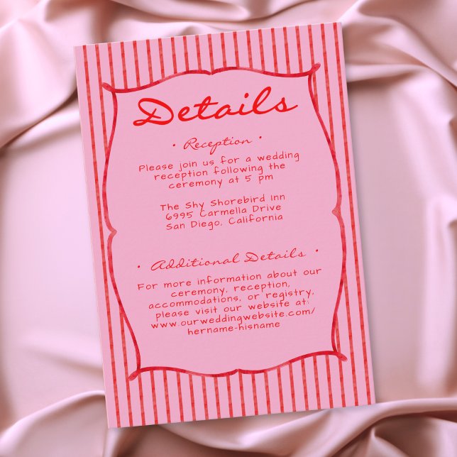 Whimsical röd rosa akvarellrandig bröllop tilläggskort (Whimsical Red Pink Watercolor Stripe Wedding Enclosure Card)