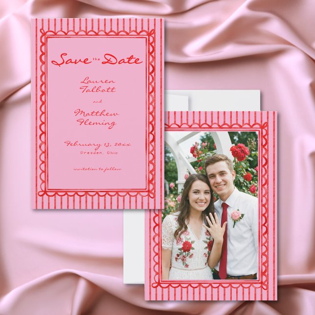 Whimsical röd rosa akvarellrandig fotobryllup spara datumet (Whimsical Red Pink Watercolor Stripe Photo Wedding Save The Date)