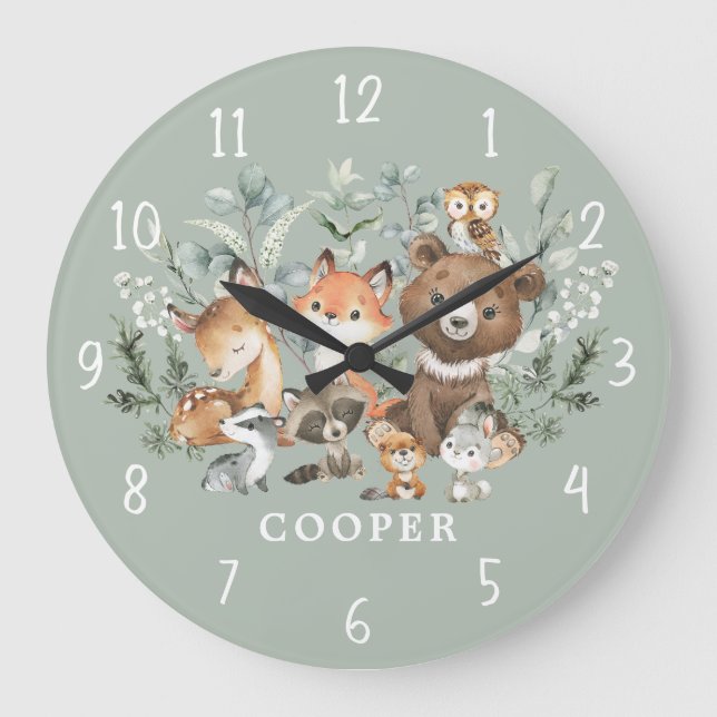Whimsical Sage Grönt Woodland Animals Boy Nursery Stor Klocka (Framsida)