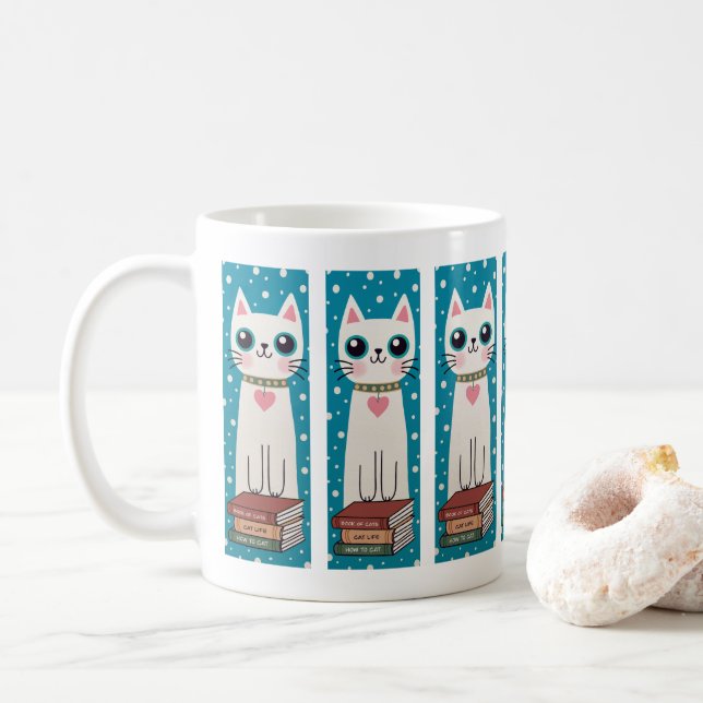 Whimsical Sällsam Krafsig Vit Katt Och Böcker Kaffemugg (Med munk)