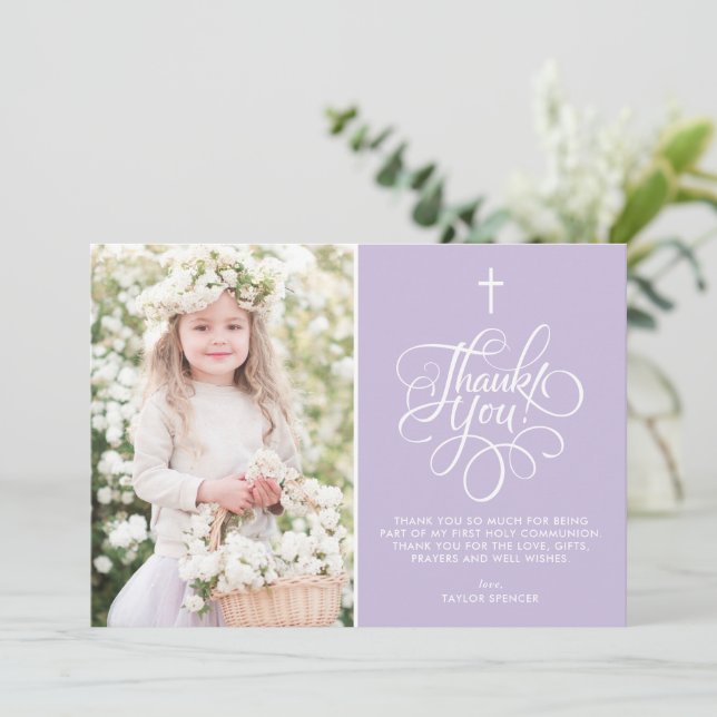 Whimsical Script Lavender First Heliga Communion Tack Kort (Stående Fram)