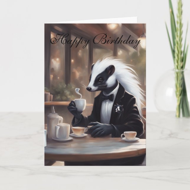 Whimsical skunk på ett kafé födelsedag kort (Framsida)
