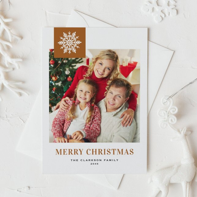 Whimsical Snowflake Burnt Orange Christmas Photo Helg Vykort (Burnt orange photo Christmas postcard featuring a whimsical white snowflakes.)